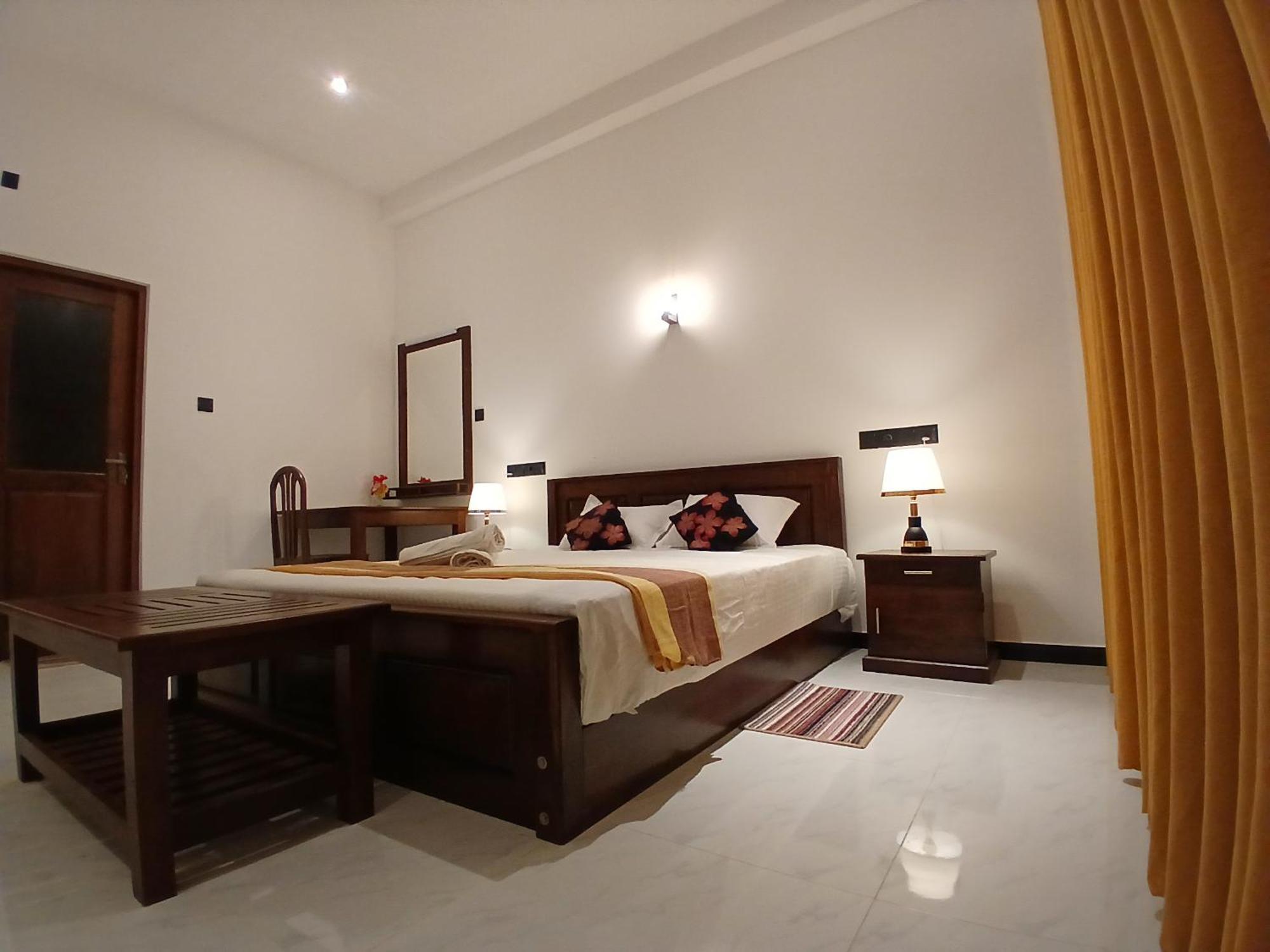 Coco Mount Residence - Hiriketiya Диквелла Экстерьер фото